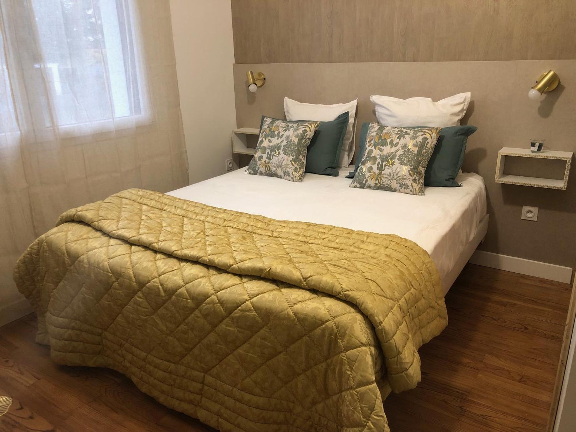 "Les Logis D'Argent" Chambre D'Hote Avec Wc, Sdb, Tv, Wifi, Option Petit Dejeuner , Parking Mimizan Extérieur photo